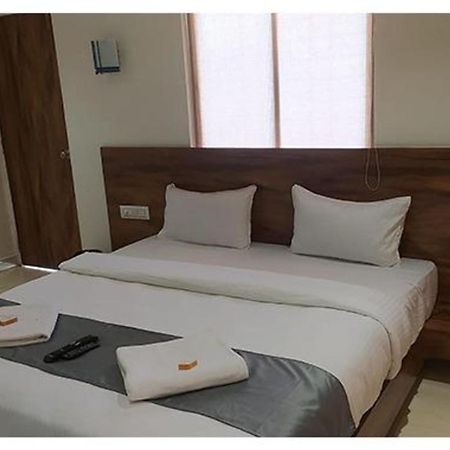 Fabhotel Omkar Pride Пуна Экстерьер фото