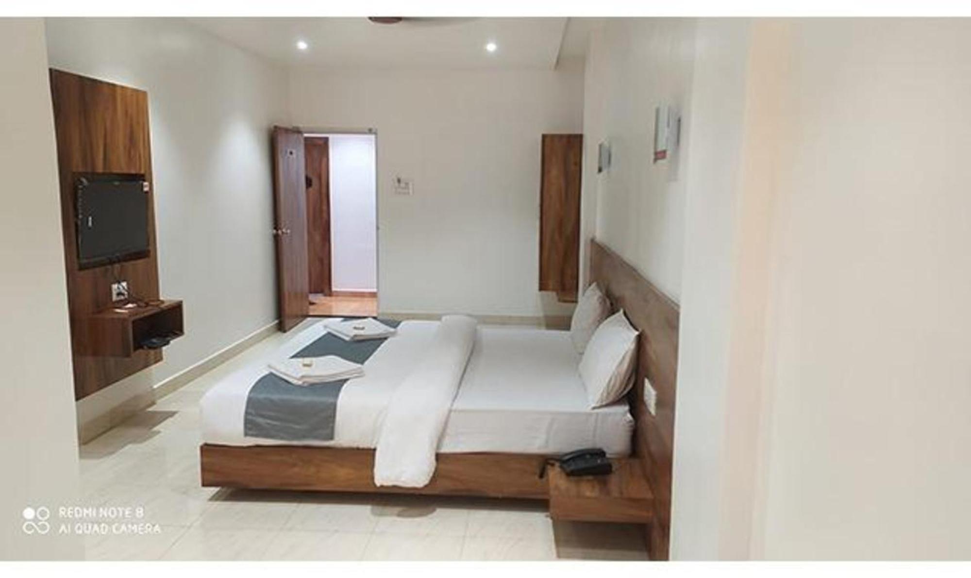 Fabhotel Omkar Pride Пуна Экстерьер фото