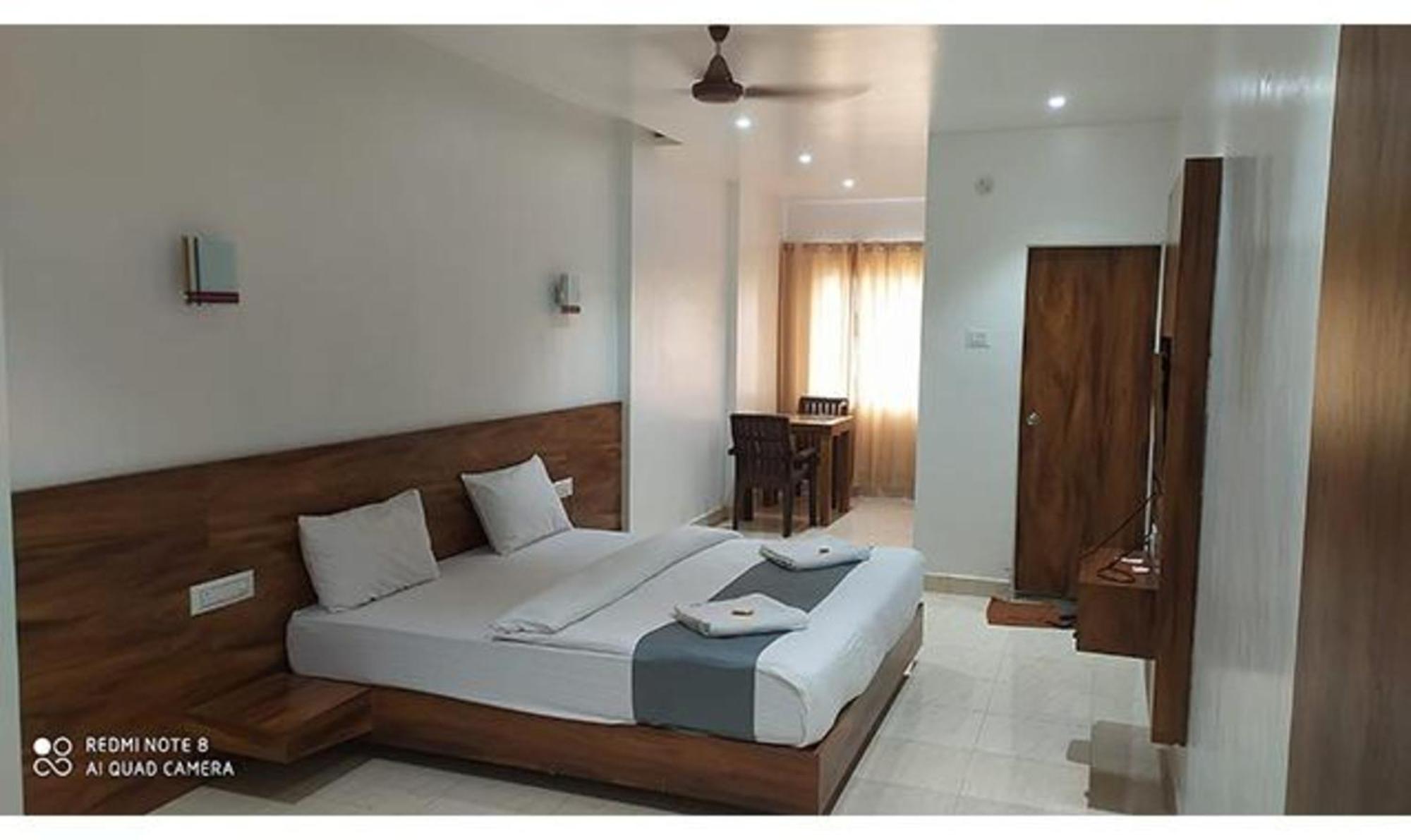 Fabhotel Omkar Pride Пуна Экстерьер фото